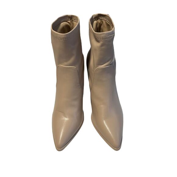 NWI Mia Stiletto Pointed Toe Nude/Tan Pull on Teyla Ankle Boot-11M - Picture 2 of 10